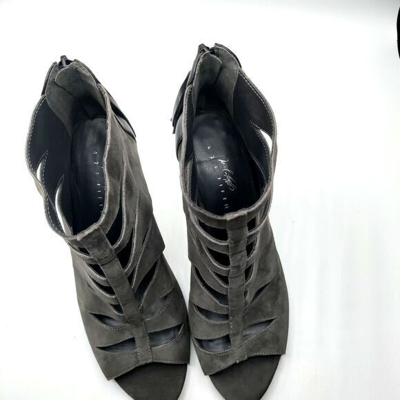 Lord & Taylor 424 Fifth Women 9.5 Gray Suede Peep Toe Leather Zipper Tassel Sexy - Picture 1 of 6